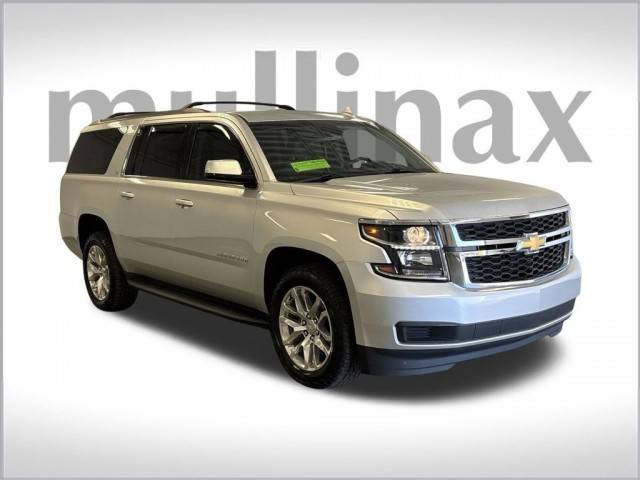 2018 Chevrolet Suburban LT RWD photo