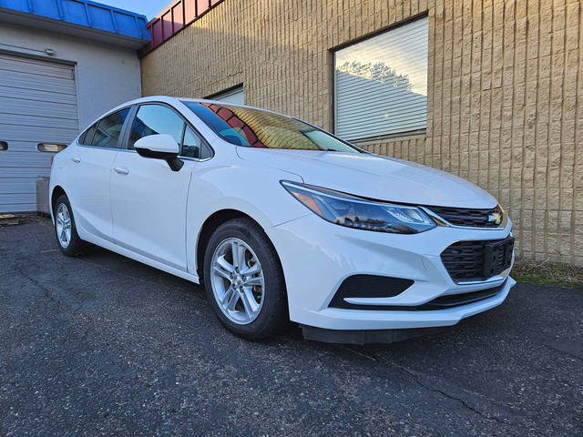 2016 Chevrolet Cruze LT FWD photo