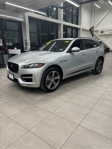 2018 Jaguar F-Pace 25t R-Sport AWD photo