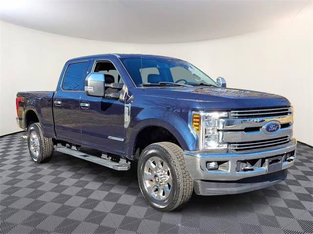 2018 Ford F-250 Super Duty LARIAT 4WD photo