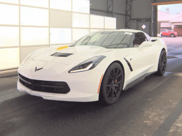 2015 Chevrolet Corvette 2LT RWD photo