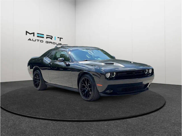 2018 Dodge Challenger R/T RWD photo