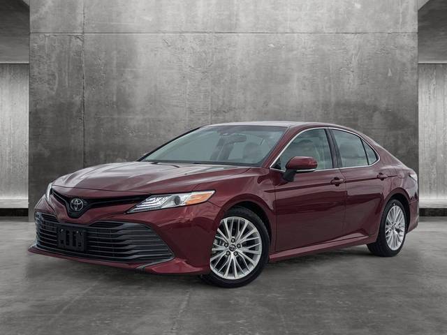 2018 Toyota Camry XLE FWD photo