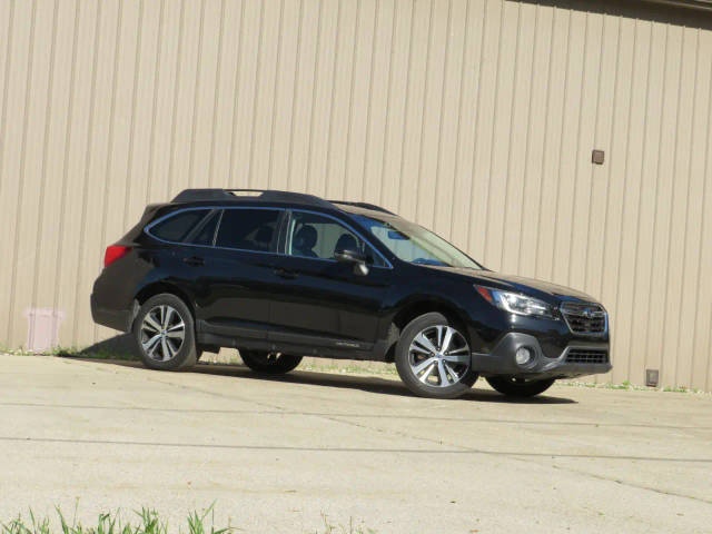 2018 Subaru Outback Limited AWD photo