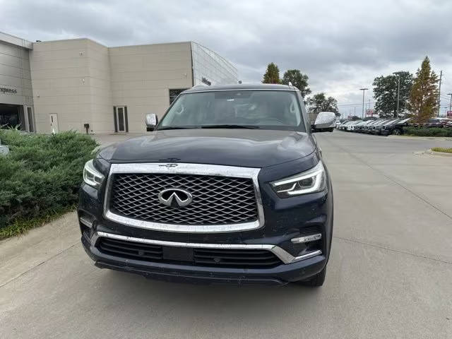 2018 Infiniti QX80  4WD photo