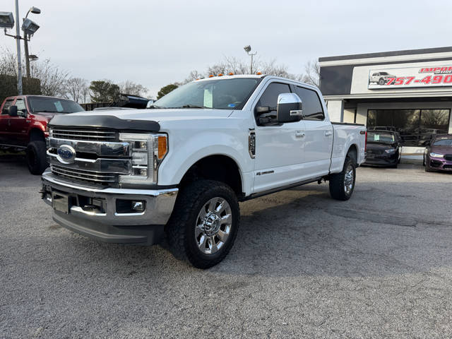 2018 Ford F-250 Super Duty LARIAT 4WD photo