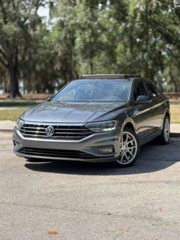 2019 Volkswagen Jetta R-Line FWD photo