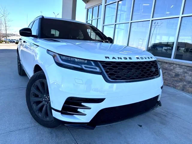 2018 Land Rover Range Rover Velar R-Dynamic SE 4WD photo