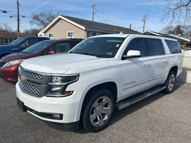 2018 Chevrolet Suburban LT 4WD photo