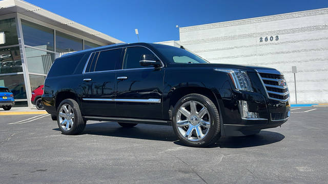 2018 Cadillac Escalade ESV Premium Luxury RWD photo