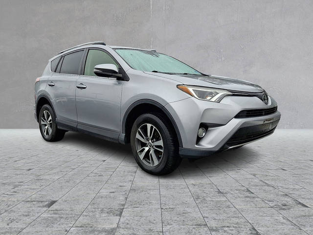 2018 Toyota RAV4 XLE AWD photo
