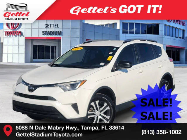 2018 Toyota RAV4 LE FWD photo