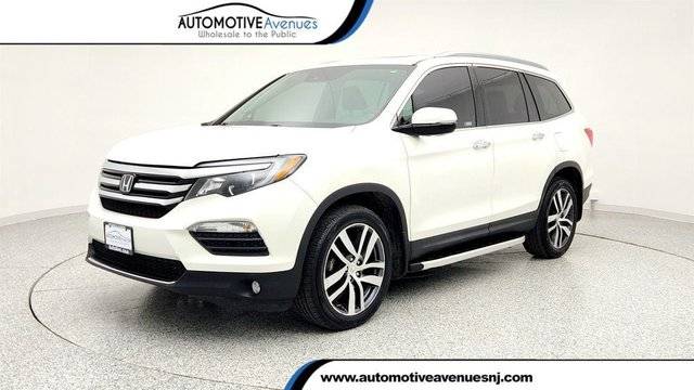 2018 Honda Pilot Touring AWD photo