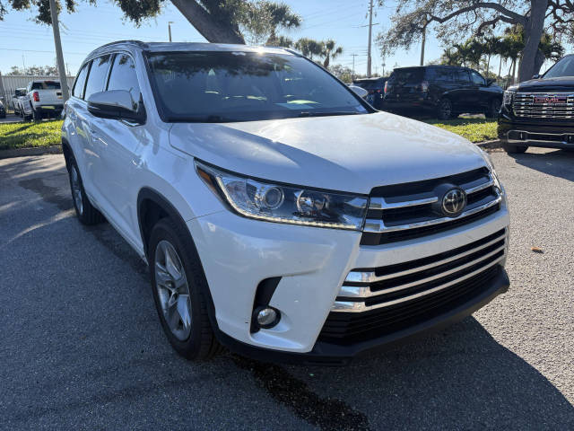 2018 Toyota Highlander Limited FWD photo