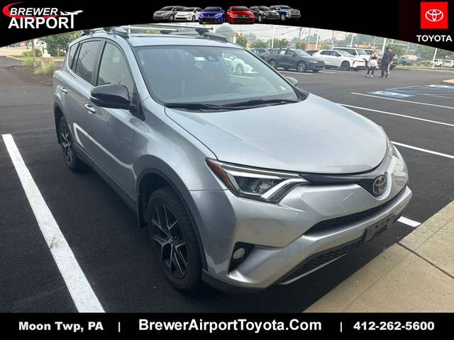 2018 Toyota RAV4 SE AWD photo