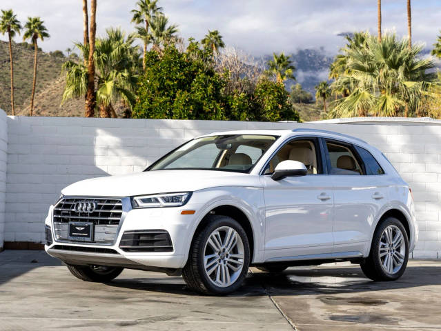 2018 Audi Q5 Tech Premium Plus AWD photo