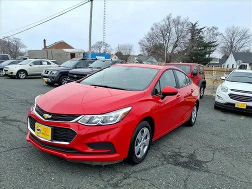 2018 Chevrolet Cruze LS FWD photo