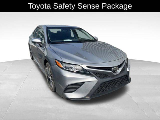 2018 Toyota Camry SE FWD photo