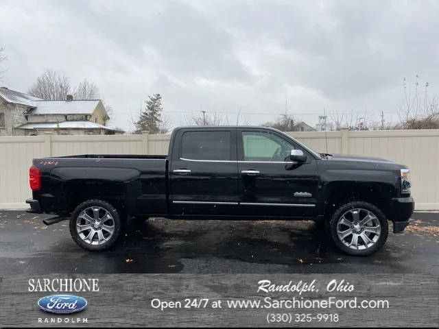 2018 Chevrolet Silverado 1500 High Country 4WD photo