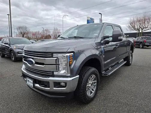 2018 Ford F-250 Super Duty LARIAT 4WD photo