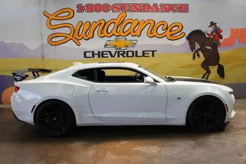 2018 Chevrolet Camaro 1LT RWD photo