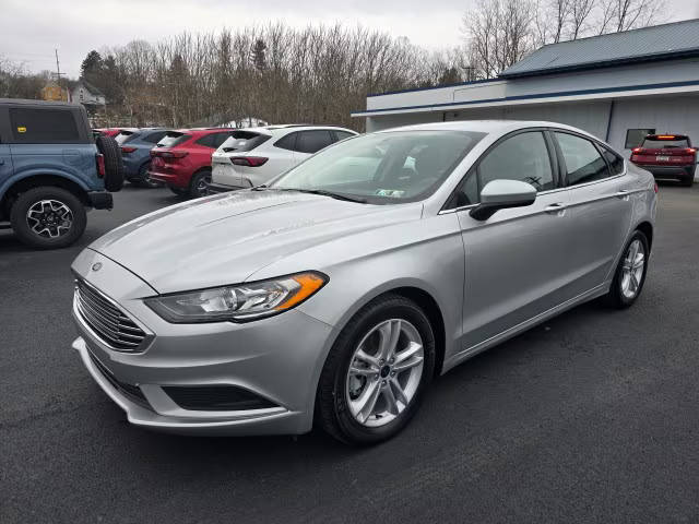 2018 Ford Fusion SE FWD photo