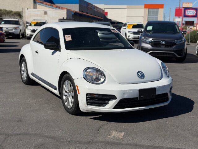 2017 Volkswagen Beetle 1.8T Fleet FWD photo