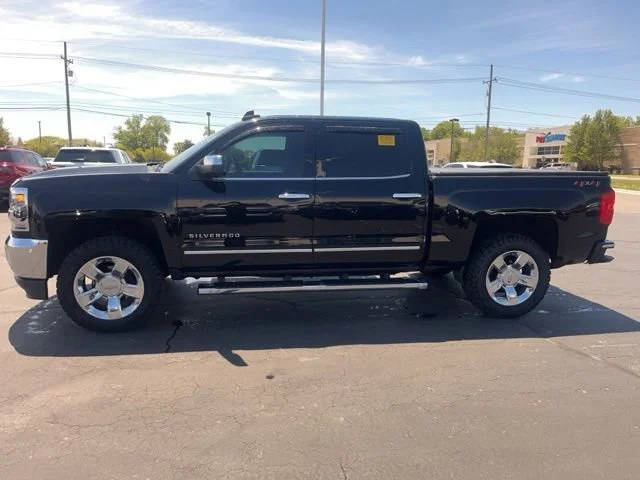 2018 Chevrolet Silverado 1500 LTZ 4WD photo