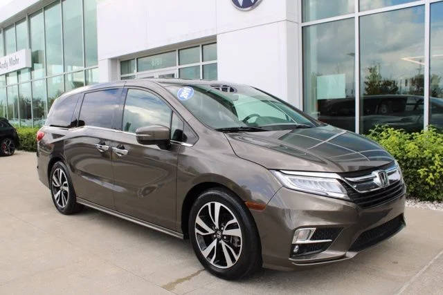 2019 Honda Odyssey Elite FWD photo