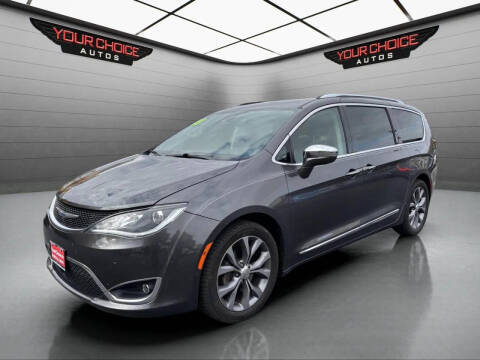 2018 Chrysler Pacifica Minivan Limited FWD photo