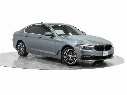 2018 BMW 5 Series 530i xDrive AWD photo