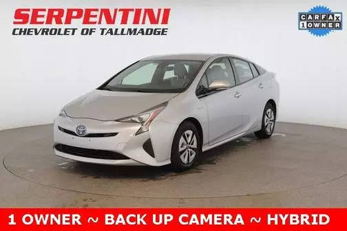 2018 Toyota Prius Two FWD photo