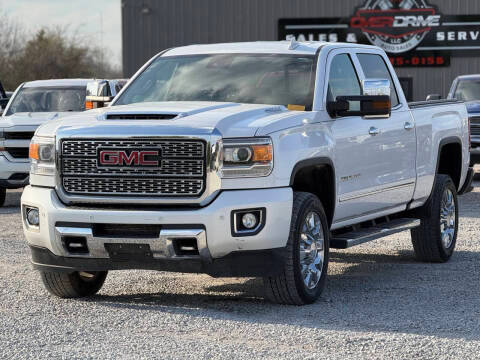 2019 GMC Sierra 2500HD Denali 4WD photo