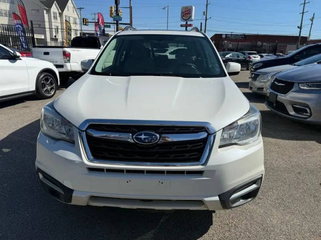2017 Subaru Forester Premium AWD photo