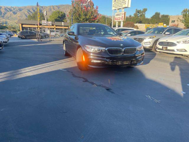 2018 BMW 5 Series 530e iPerformance RWD photo