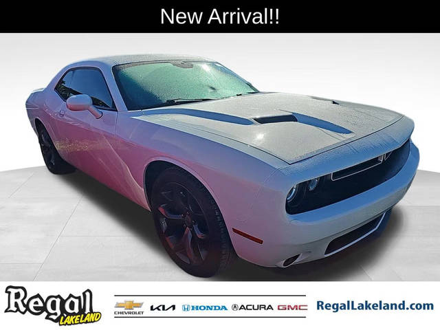 2018 Dodge Challenger SXT Plus RWD photo