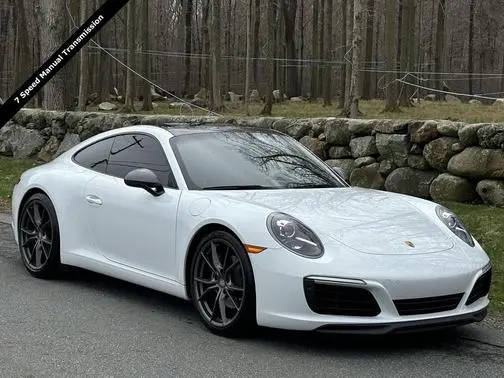 2018 Porsche 911 Carrera T RWD photo