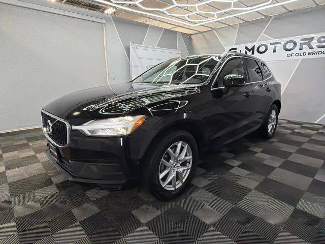 2019 Volvo XC60 Momentum AWD photo