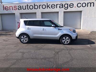 2018 Kia Soul Base FWD photo