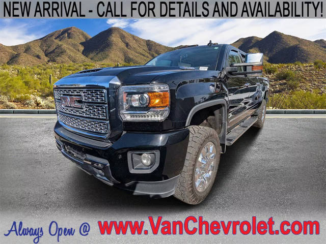 2019 GMC Sierra 2500HD Denali 4WD photo