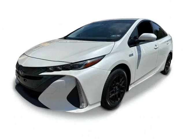 2018 Toyota Prius Prime Plus FWD photo