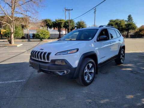 2017 Jeep Cherokee Trailhawk 4WD photo