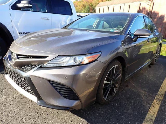 2018 Toyota Camry XSE FWD photo