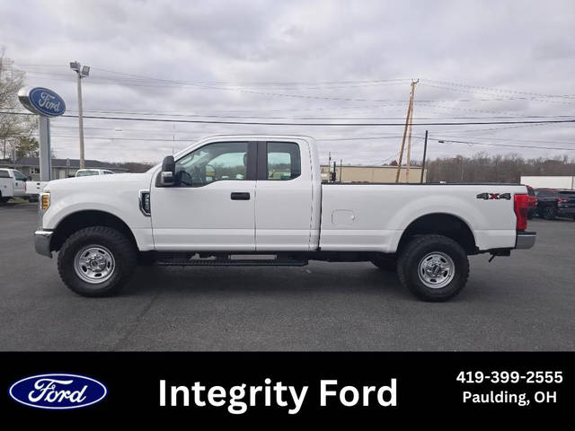 2018 Ford F-250 Super Duty XL 4WD photo