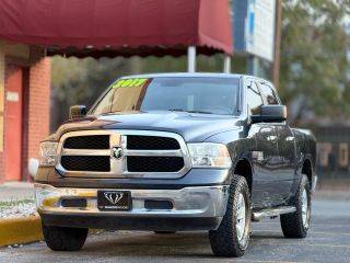 2017 Ram 1500 SLT 4WD photo