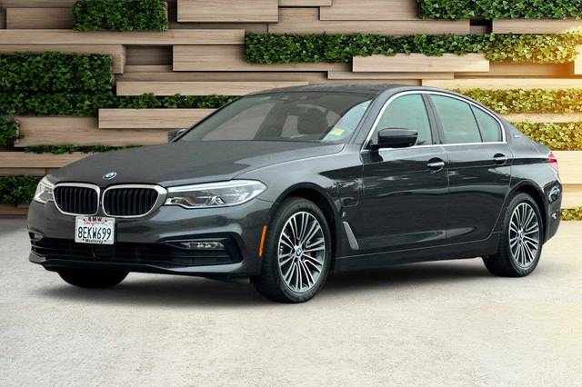 2018 BMW 5 Series 530e xDrive iPerformance AWD photo