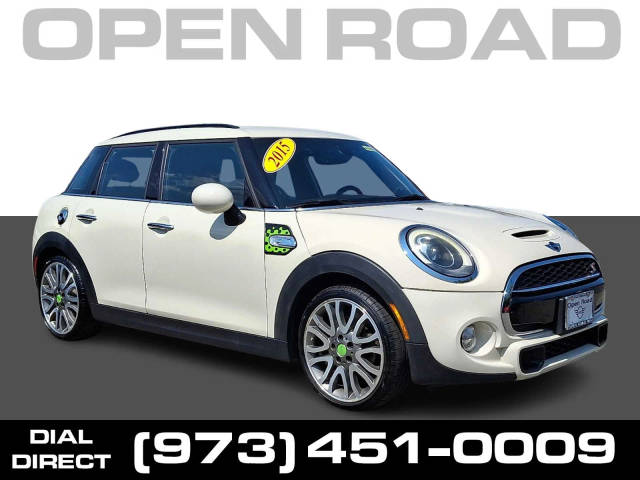 2015 MINI Hardtop 4 Door S FWD photo