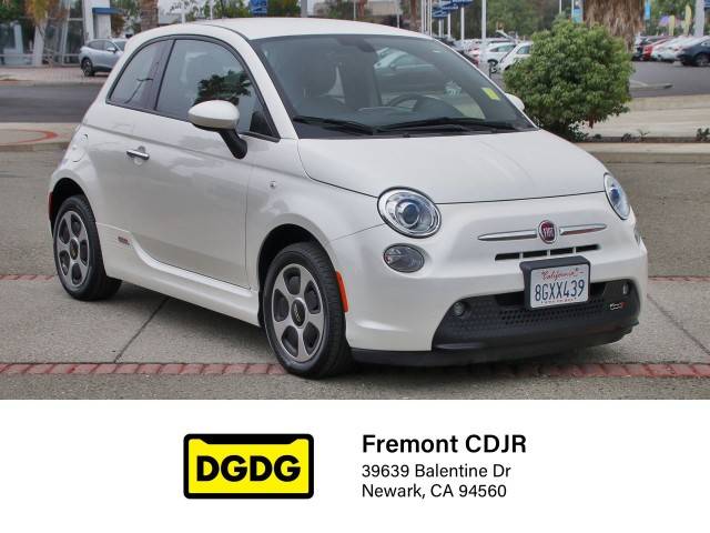 2018 FIAT 500e  FWD photo