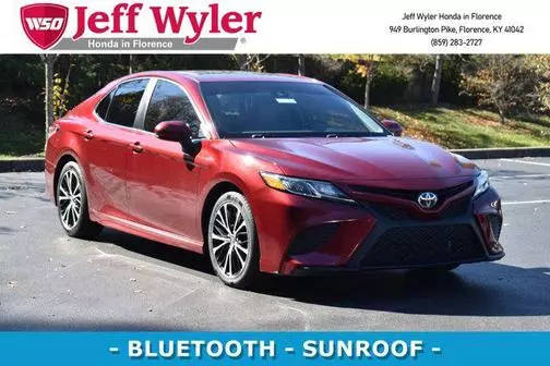 2018 Toyota Camry SE FWD photo