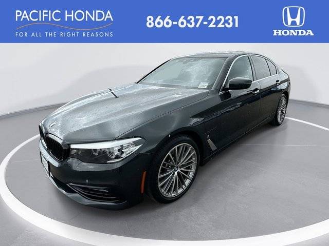 2018 BMW 5 Series 530e iPerformance RWD photo